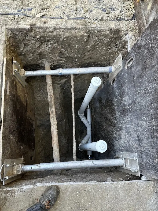 Experienced plumber completing Gas Line Repair work in East Basin